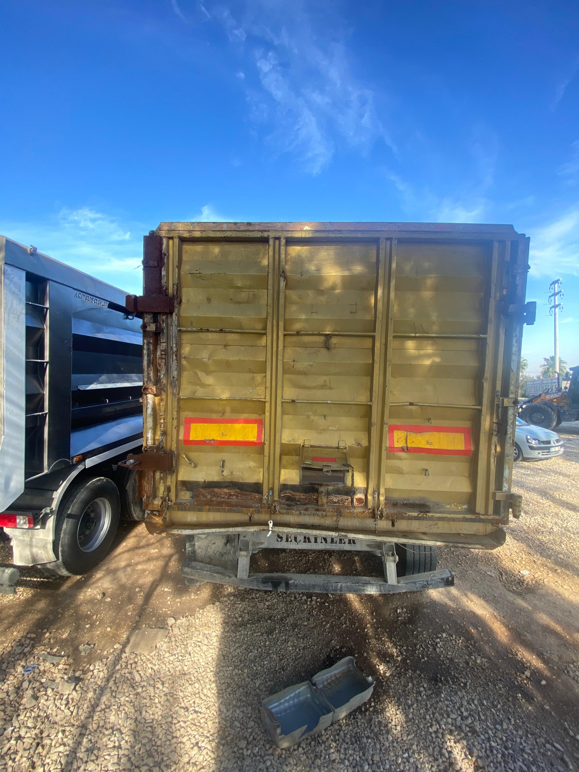SEÇKİNLER MARKA 2019 MODEL AKORDİYON DORSE PLAKA 35AHN457 7100 KG